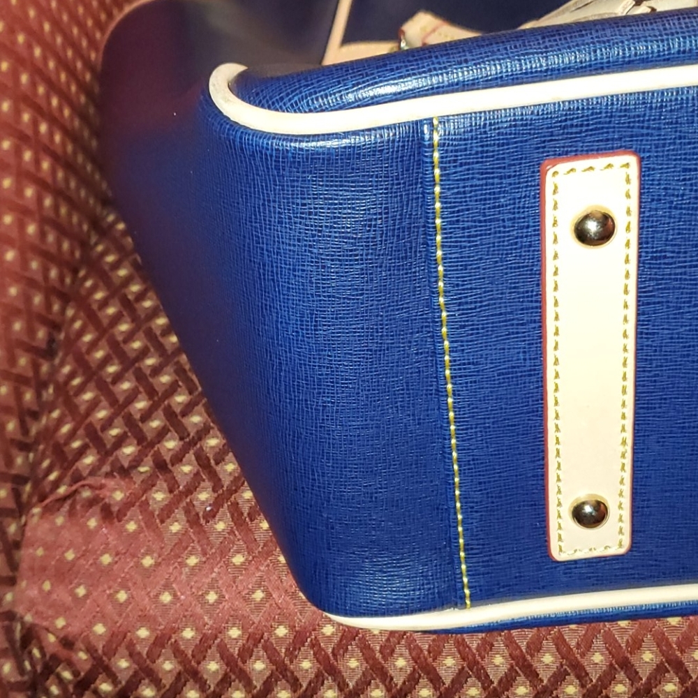 Dooney & bourke - Picture 5 of 6